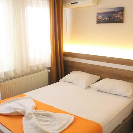 Hotel Grand Ece 3*