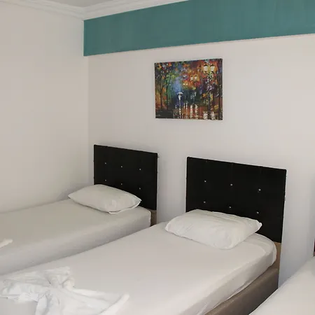 Hotel Grand Ece 3*